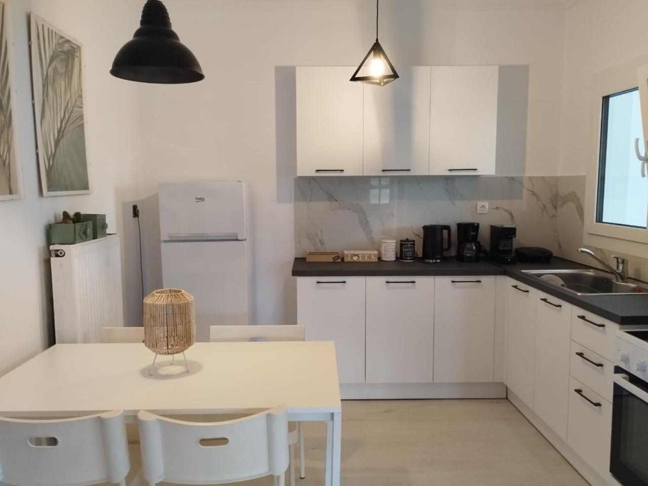 Black N' White Cozy Housegarden Alexandroupoli Eksteriør billede