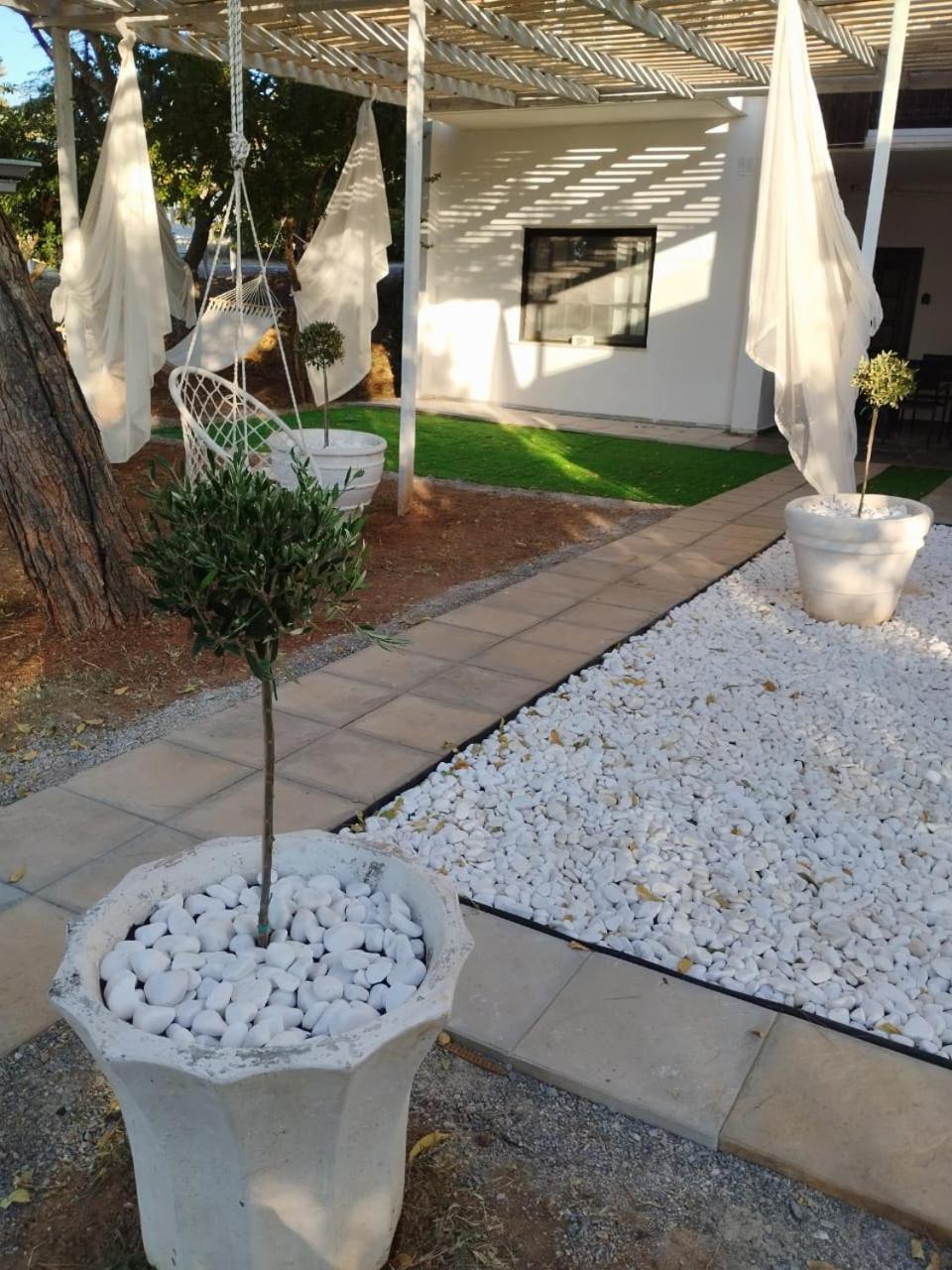 Black N' White Cozy Housegarden Alexandroupoli Eksteriør billede