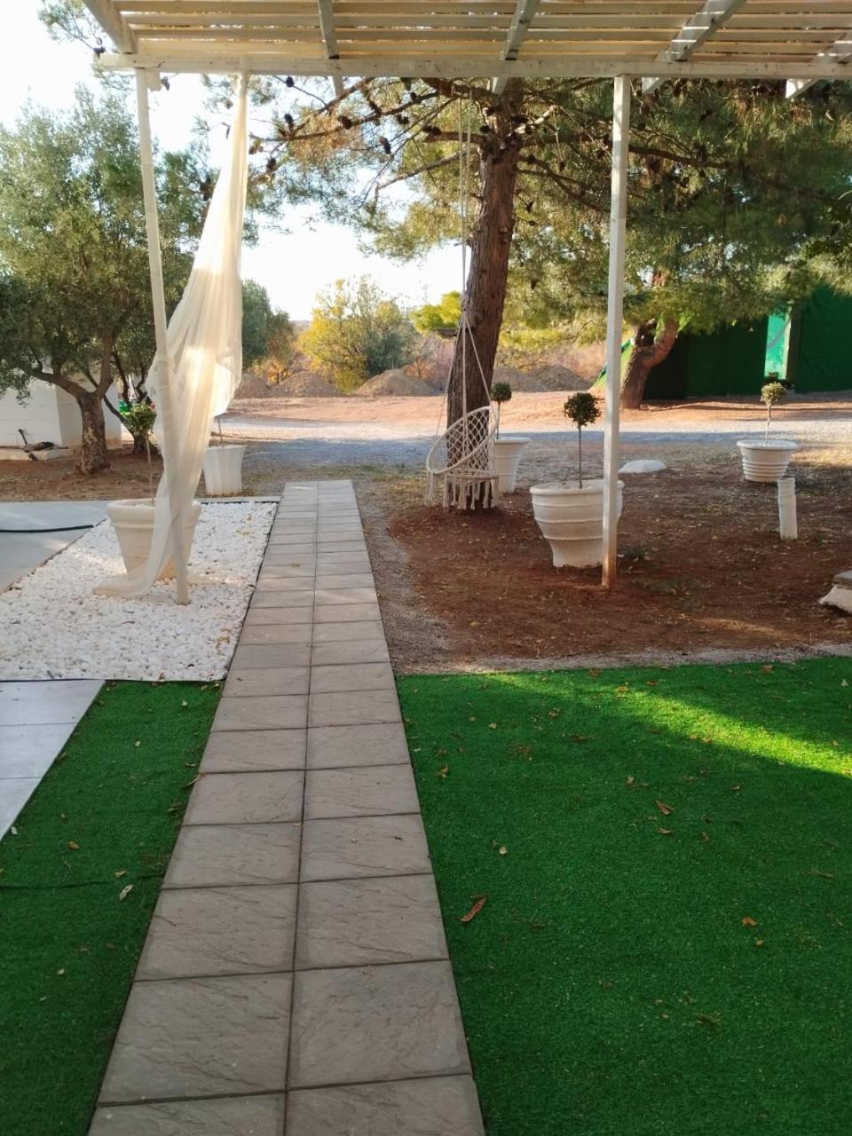 Black N' White Cozy Housegarden Alexandroupoli Eksteriør billede