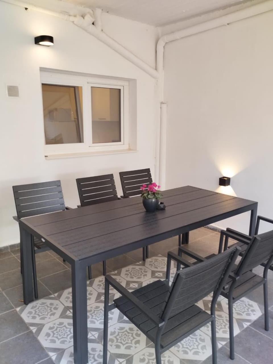 Black N' White Cozy Housegarden Alexandroupoli Eksteriør billede